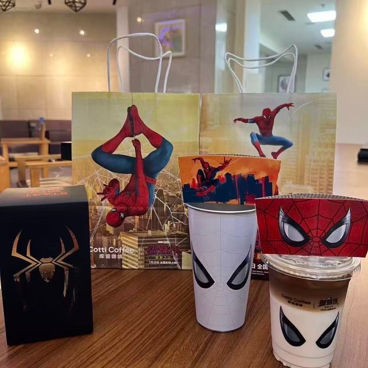 Web Hero Color-Changing Tumbler — image 6